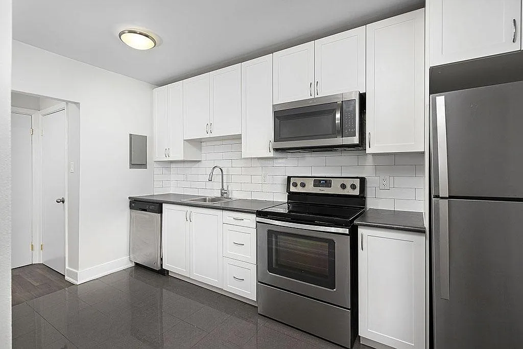 9 Craigton Drive — Photo 2