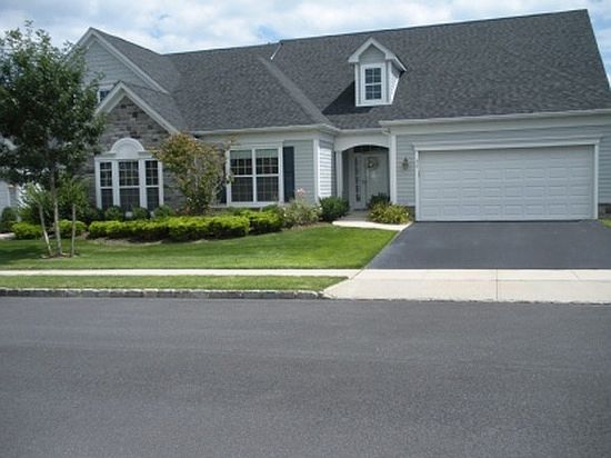 2nd image of 66 Samantha Cir