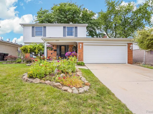 3341 Brookshire St, Trenton, MI 48183