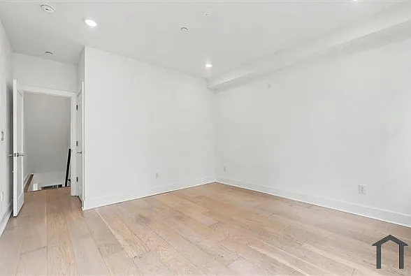 1843 E Huntingdon St #A — Photo 18
