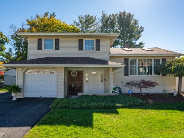 4 Fairmount Rd, Mount Olive Twp., NJ 07836