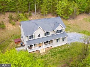181 Mountaineer Ln, Bluemont, VA 20135