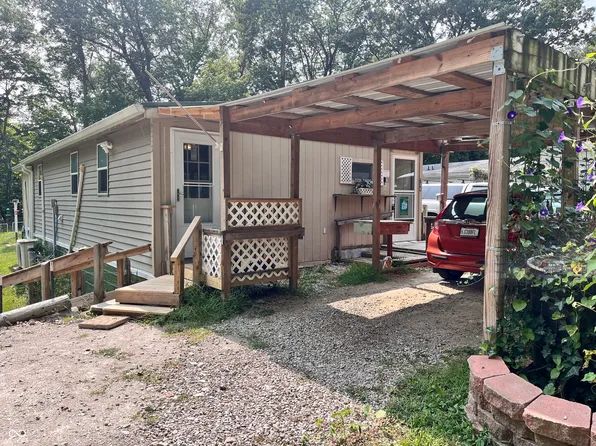 756 Tudor Pl, North Vernon, IN 47265