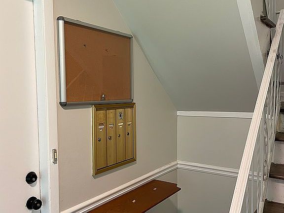 Front entrance foyer