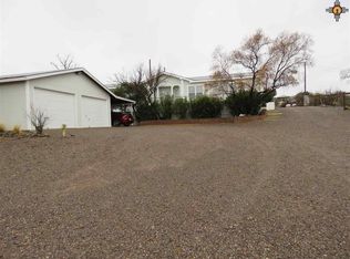 514 Pike Rd, Elephant Butte, NM 87935