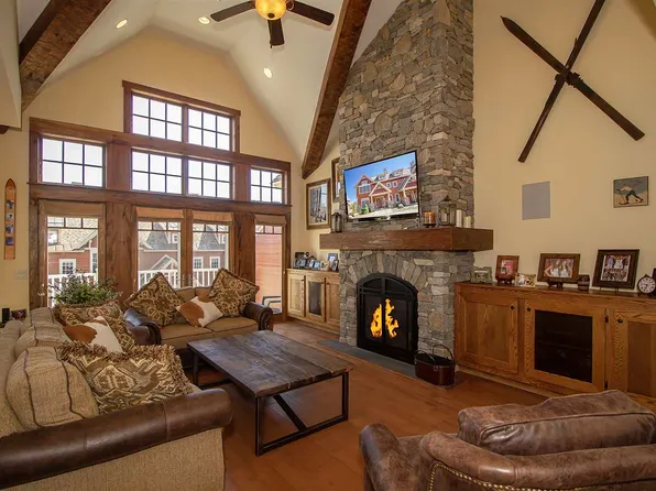 3F Slalom Lane, Dover, VT 05356