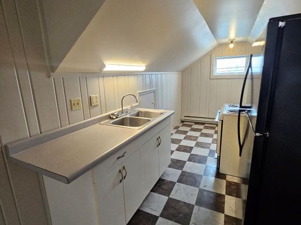 812 Saint Anne St #3