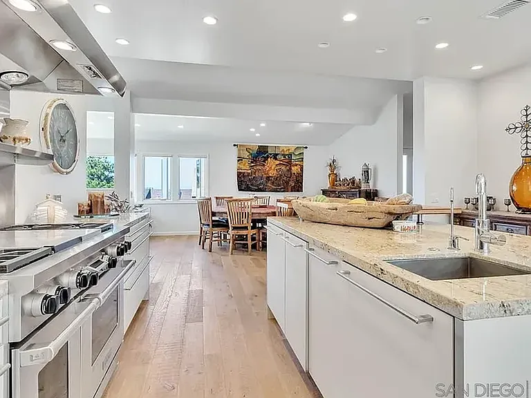 2123 De Mayo Rd — Photo 8