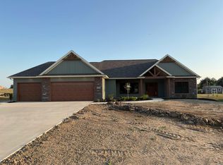 12510 Witmer Rd, Grabill, IN 46741