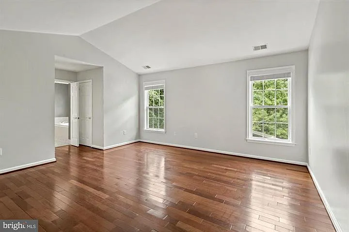 6212 Lilac Bush Ln — Photo 2
