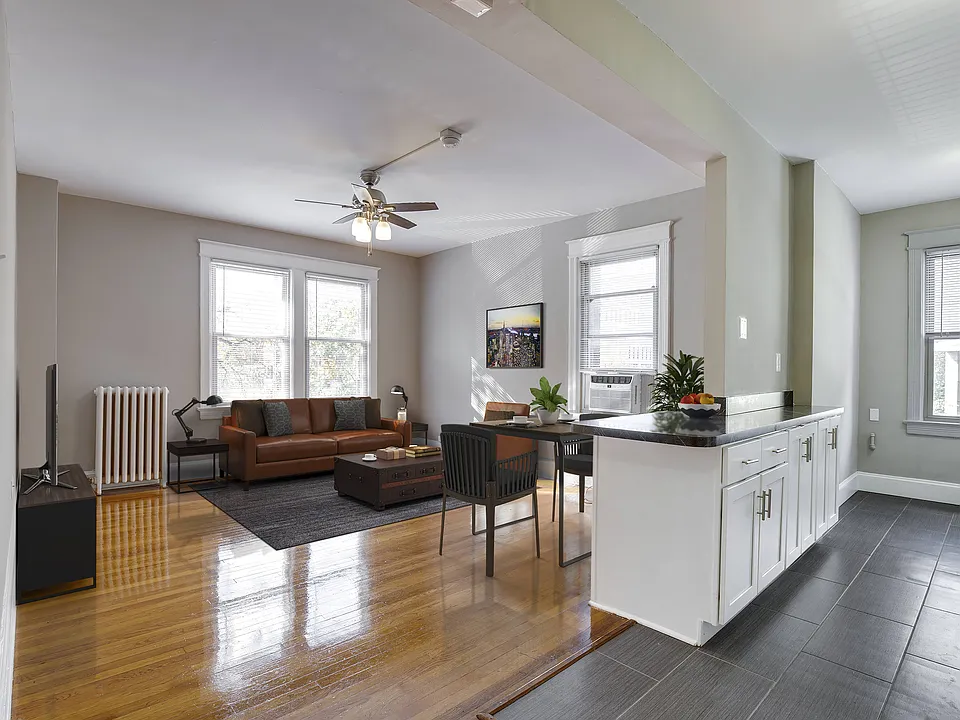 4115 Wisconsin