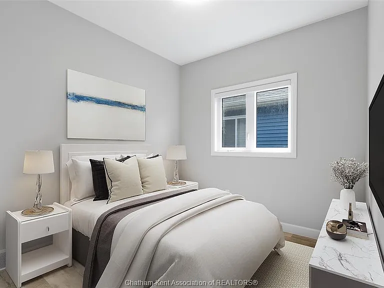 131 Grassland Grv — Photo 6
