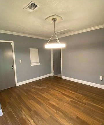 5th image of 6623 Cresthill St