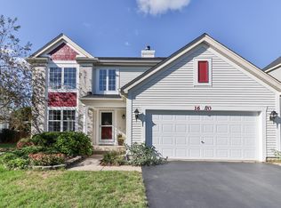 1670 Rosehall Ln, Elgin, IL 60123