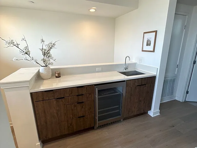 1056 N Joels Pl — Photo 12