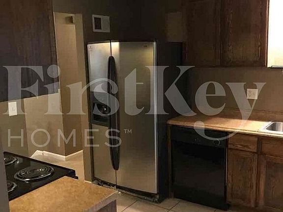 5th image of 900 SW Speas Dr