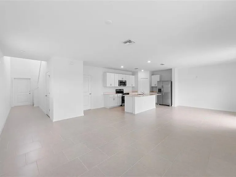 4106 Lattuca Ln — Photo 2
