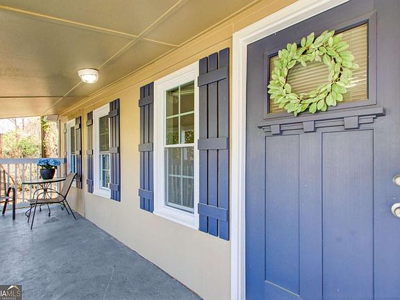 3rd image of 411 Ash St