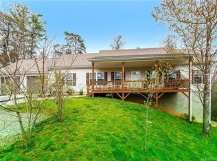 44 Forest Lake Rd, Brevard, NC 28712