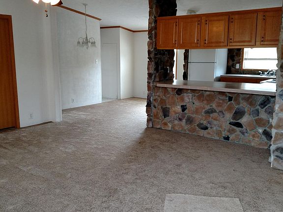 3rd image of 7 South Ct