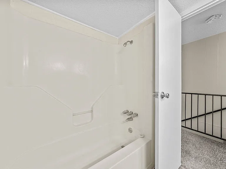Brookside Apartments — Photo 23