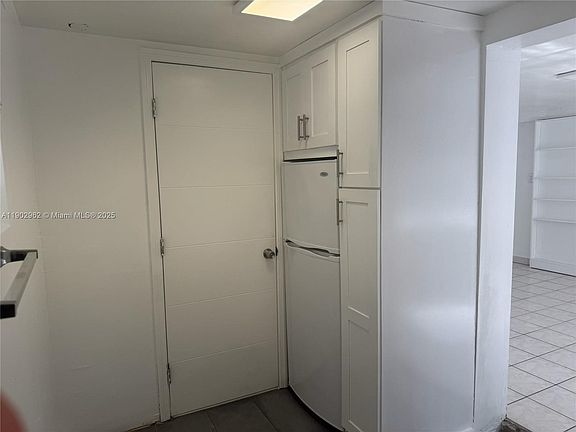 2nd image of 1639A Fletcher St #1639C