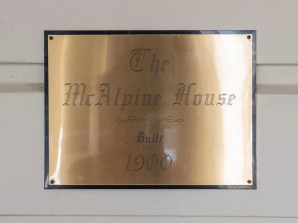 171 N Van Ness Ave, Fresno, CA 93701