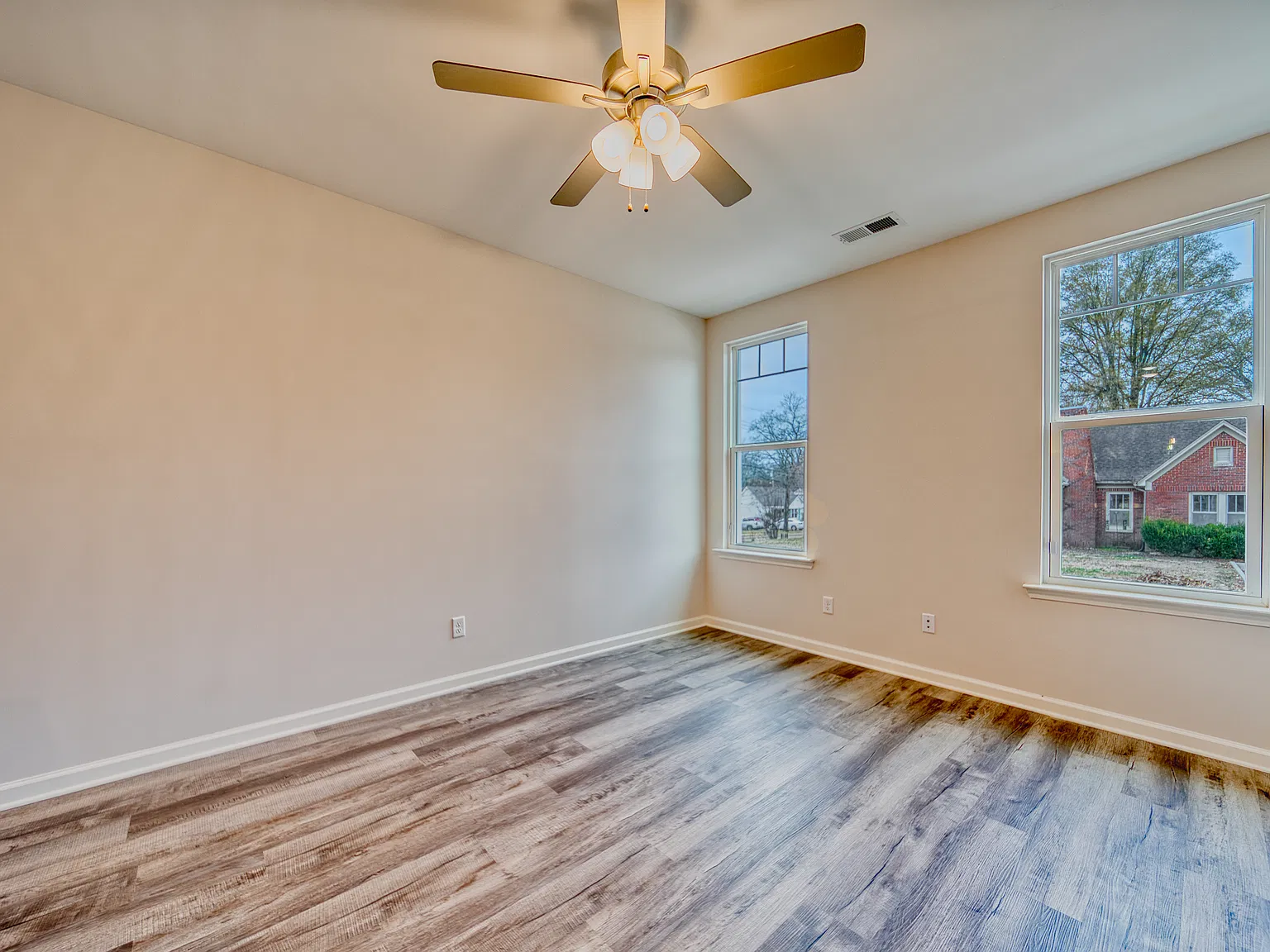 2 bed, 2.5 bath, 1474 sqft, $2,000 — Photo 3