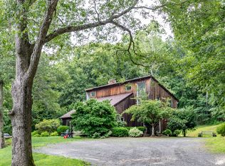 322 Old Turnpike Rd E, Bridgewater, CT 06752