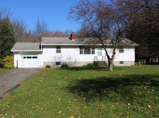 28 Franklin Dr, Lansing, NY 14882
