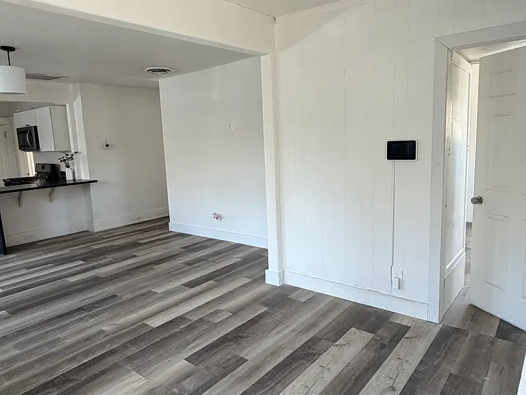 1711 Cherry St — Photo 10