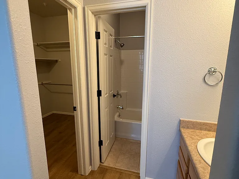 2491 Fountain Greens Pl #B-7 — Photo 18