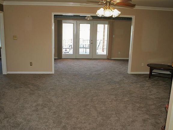 3rd image of 2149 Aztec Dr