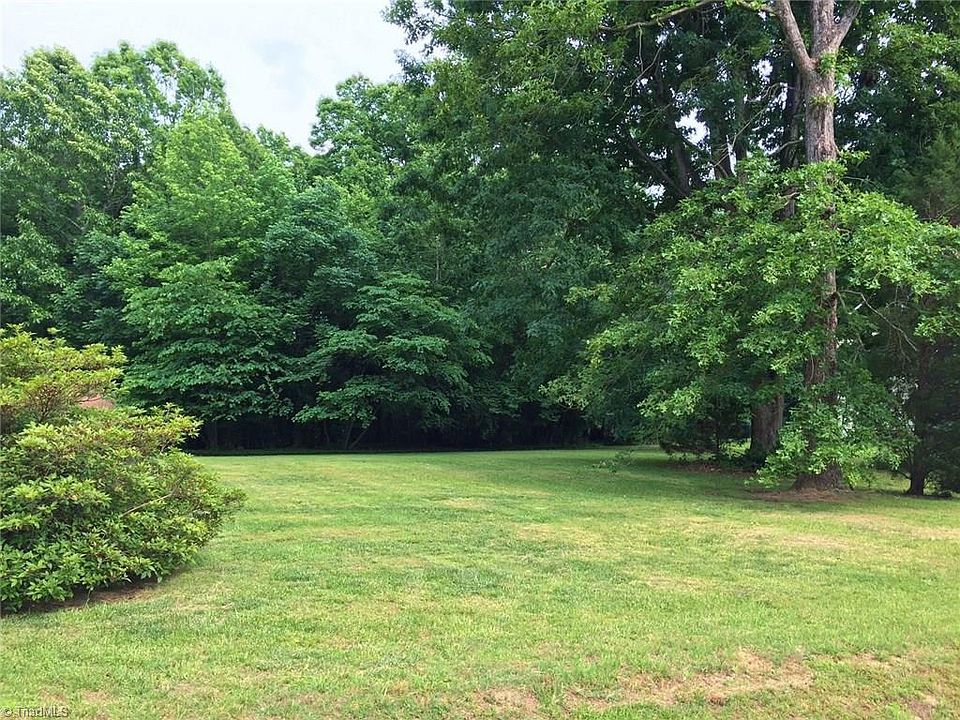 1st image of 2120 Lynwood Dr