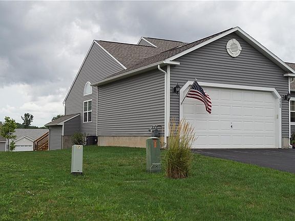 3rd image of 4968 Wintersweet Dr