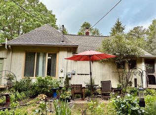 946 Old Fort Rd, Fairview, NC 28730