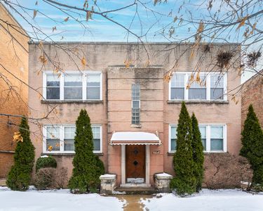 2545 W Summerdale Ave APT 2W, Chicago, IL, 60625