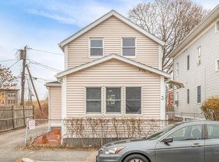 3 Camp St, Worcester, MA 01603