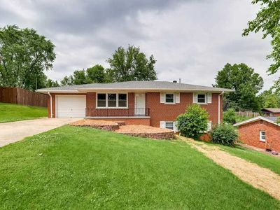 2230 Ridgecrest Dr, Evansville, IN, 47711