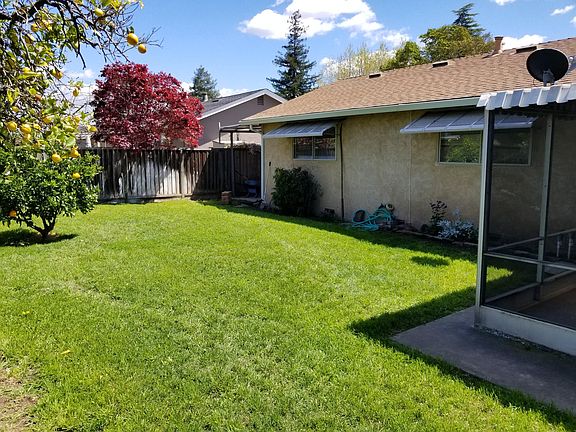 2nd image of 1467 Hauck Dr
