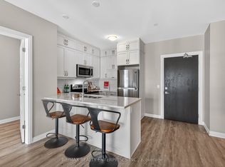 102 Grovewood Cmn #510, Oakville, ON L6H 0X2