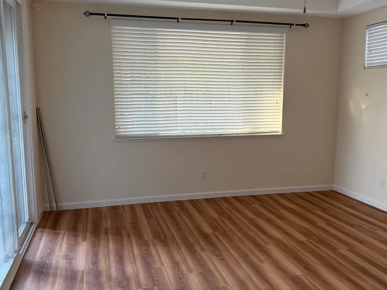 1909 Sagebrush Way — Photo 6