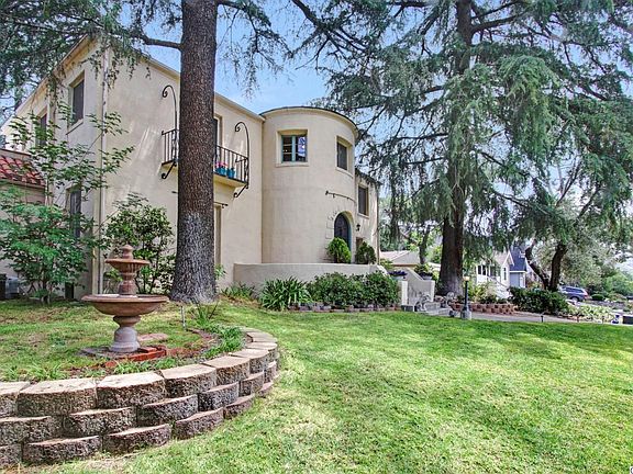 2nd image of 2321 Panorama Dr