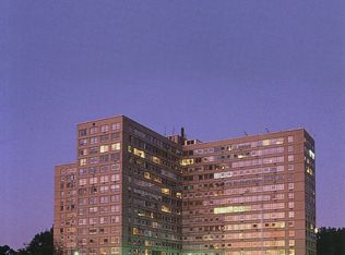 8900 E Jefferson Ave #432, Detroit, MI