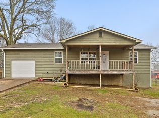 70 Pinoak Rd, Trenton, GA 30752