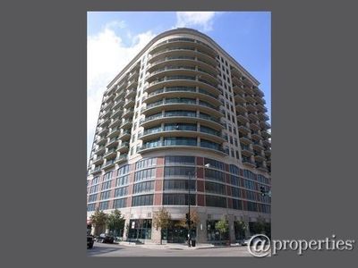 340 W Superior St APT 704, Chicago, IL, 60654