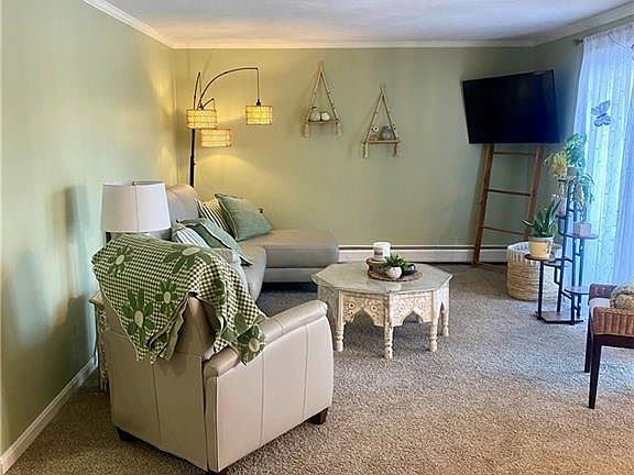 4th image of 7 Wake Robin Rd Unit 104