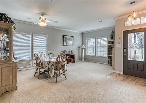 3rd image of 212 Autry Blvd