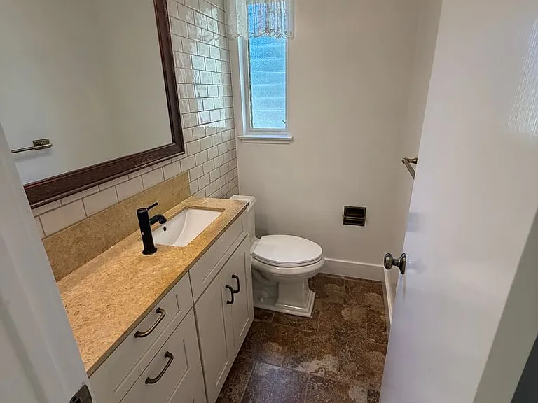 6446 Belgrove Way — Photo 17