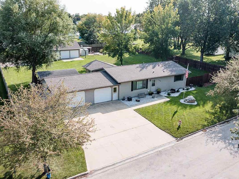 1st image of 308 E Ave